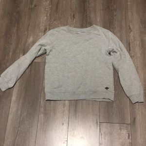 Grey sweat shirt